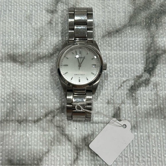 Vintage Fossil Arkitekt Silver Womens Watch with Date Display - Picture 1 of 7